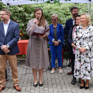 Powitanie Gości i Mieszkańców przez Panią Dyrektor.JPG