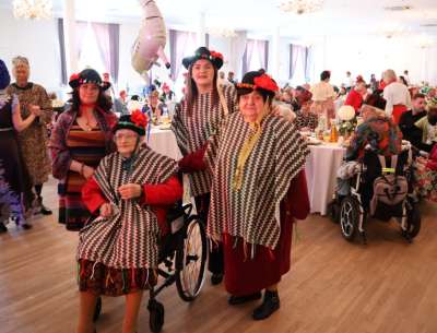 Mieszkańcy i Pracownicy na parkiecie