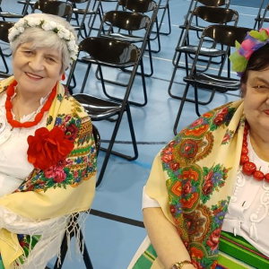 Panie przed występem.jpg